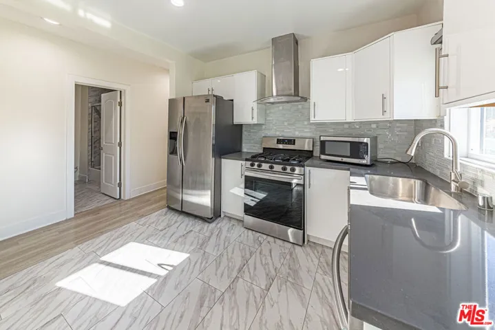 801 N Alexandria Avenue, Los Angeles, California 90029