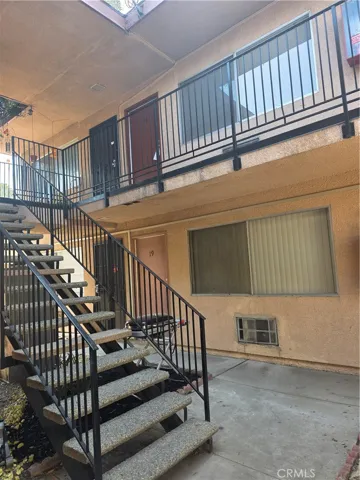 4681 Arlington 8, Riverside, California 92504