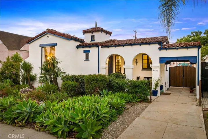 2431 S Holt, Los Angeles, California 90034