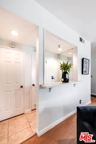 Wet bar off living area
