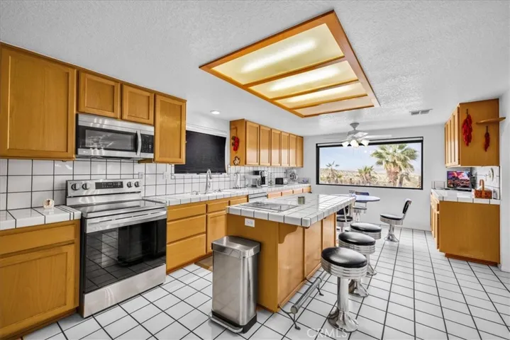 75775 Joe Davis Drive, 29 Palms, California 92277