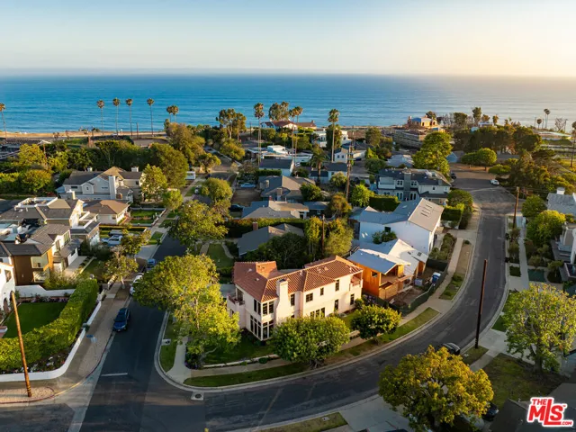 483 Arbramar Avenue, Pacific Palisades, California 90272
