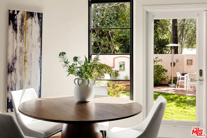483 Arbramar Avenue, Pacific Palisades, California 90272