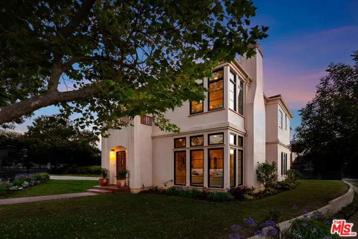 483 Arbramar Avenue, Pacific Palisades, California 90272