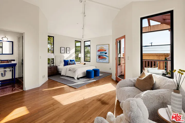 483 Arbramar Avenue, Pacific Palisades, California 90272