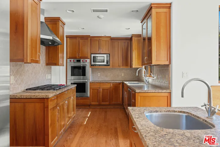 16820 W Sunset, Pacific Palisades, California 90272 — photo 4