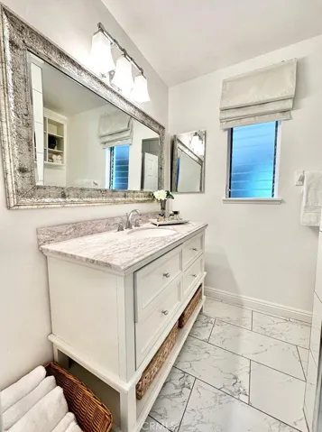 26261 Veva, Calabasas, California 91302