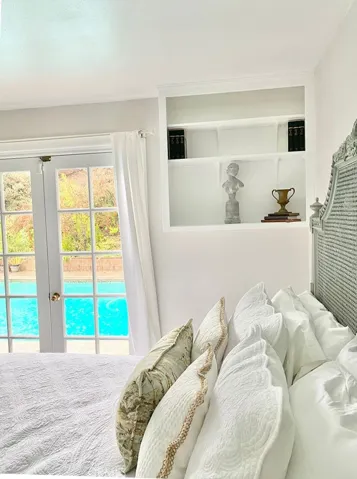 26261 Veva, Calabasas, California 91302