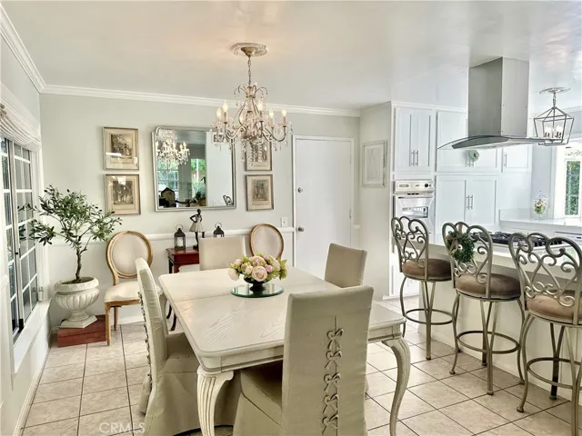 26261 Veva, Calabasas, California 91302
