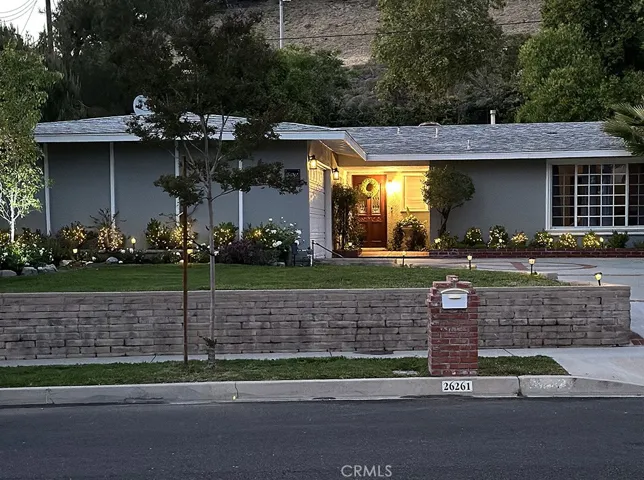 26261 Veva, Calabasas, California 91302
