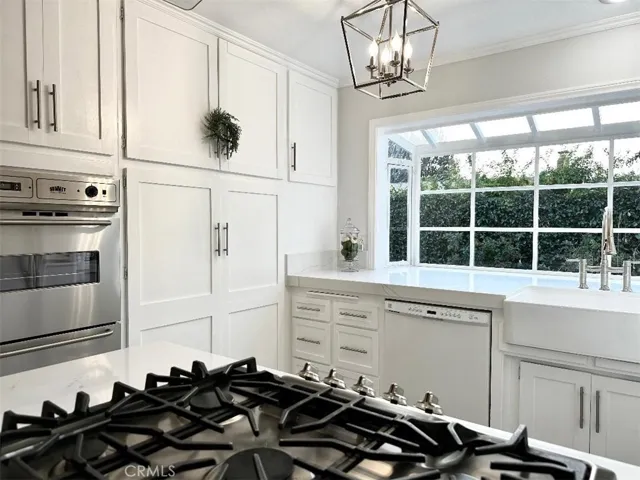 26261 Veva, Calabasas, California 91302