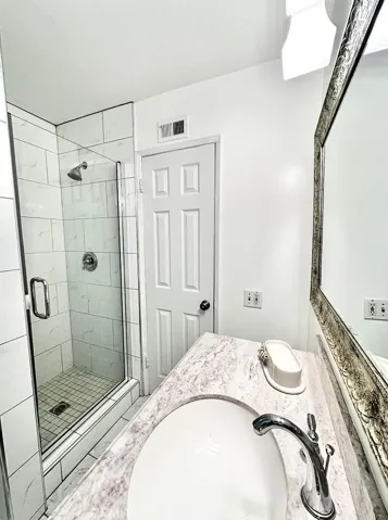 26261 Veva, Calabasas, California 91302