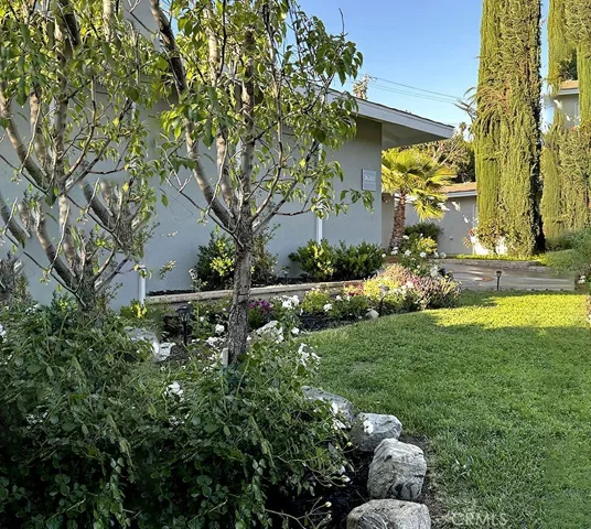 26261 Veva, Calabasas, California 91302
