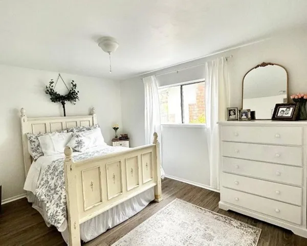 26261 Veva, Calabasas, California 91302