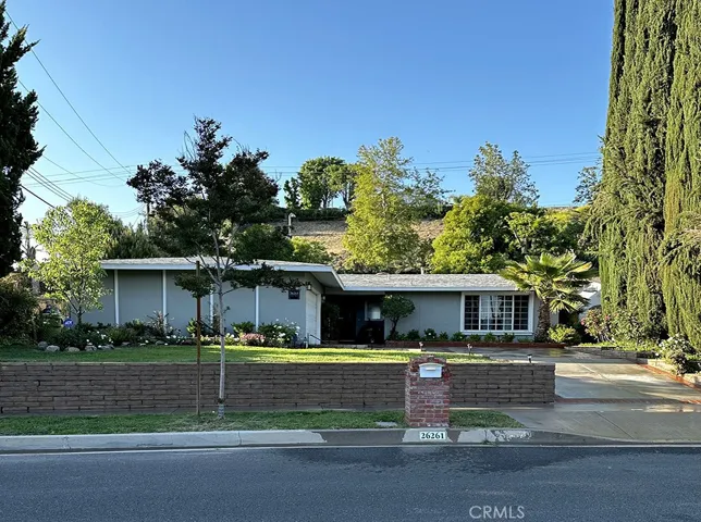 26261 Veva, Calabasas, California 91302