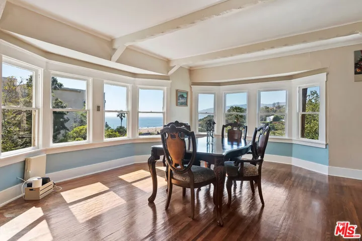 207 Ocean Avenue, Santa Monica, California 90402