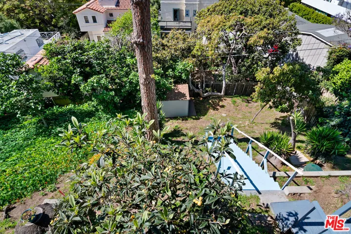 207 Ocean Avenue, Santa Monica, California 90402