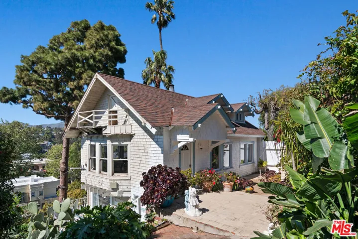 207 Ocean Avenue, Santa Monica, California 90402