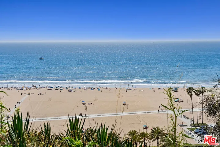 207 Ocean Avenue, Santa Monica, California 90402