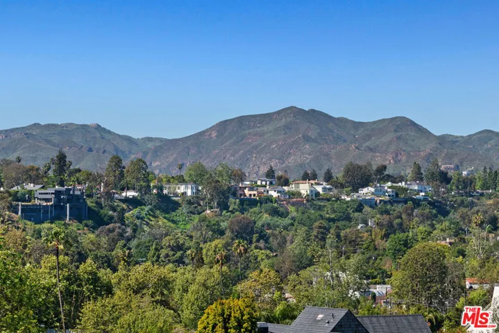 207 Ocean Avenue, Santa Monica, California 90402