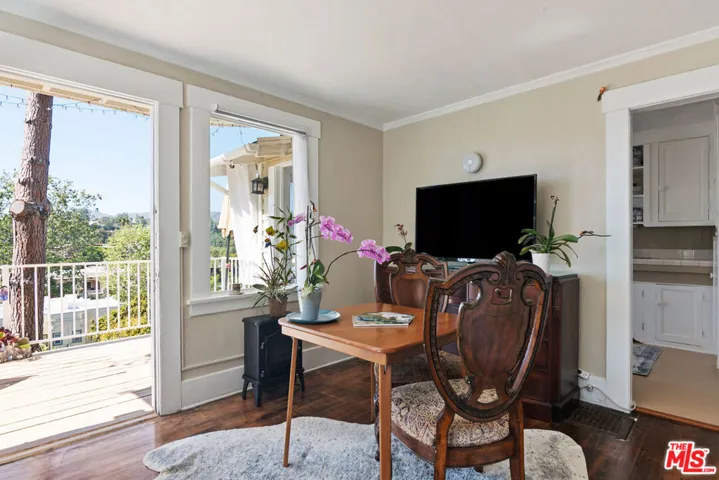 207 Ocean Avenue, Santa Monica, California 90402