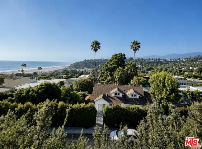 207 Ocean Avenue, Santa Monica, California 90402