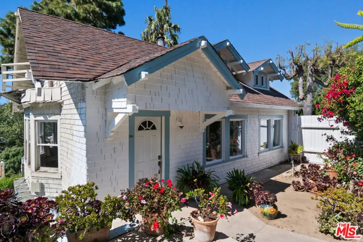 207 Ocean Avenue, Santa Monica, California 90402