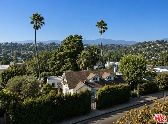 207 Ocean Avenue, Santa Monica, California 90402