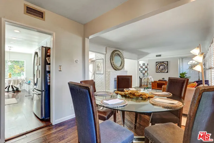 5003 Alhama Drive, Woodland Hills, California 91364