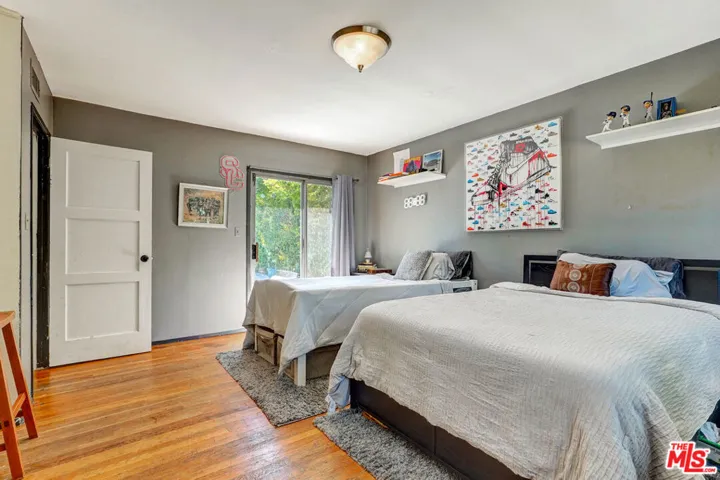 5003 Alhama Drive, Woodland Hills, California 91364