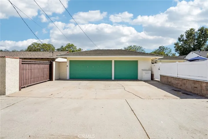 1041 E Burlinghall Drive, Long Beach, California 90807