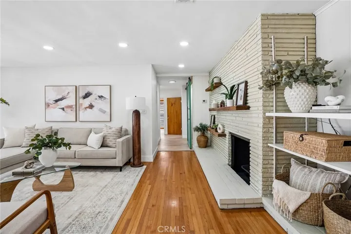 1041 E Burlinghall Drive, Long Beach, California 90807