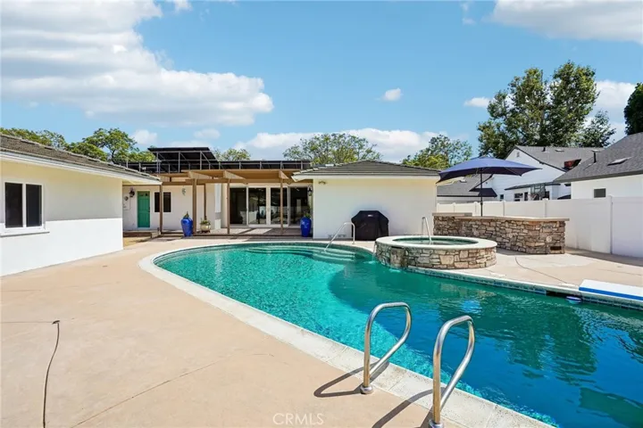 1041 E Burlinghall Drive, Long Beach, California 90807
