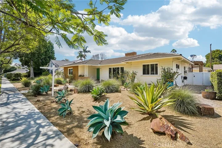 1041 E Burlinghall Drive, Long Beach, California 90807