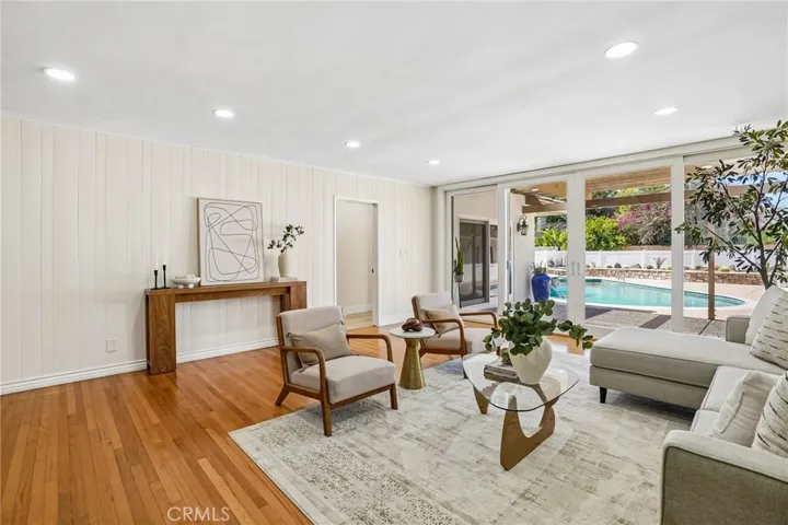 1041 E Burlinghall Drive, Long Beach, California 90807