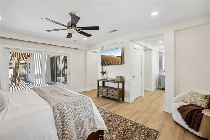 1041 E Burlinghall Drive, Long Beach, California 90807