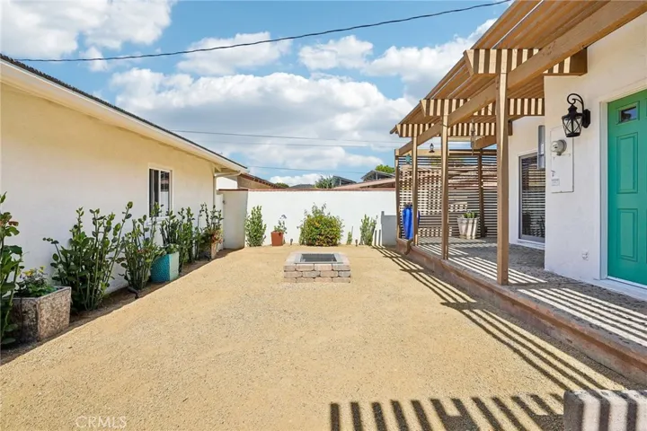 1041 E Burlinghall Drive, Long Beach, California 90807