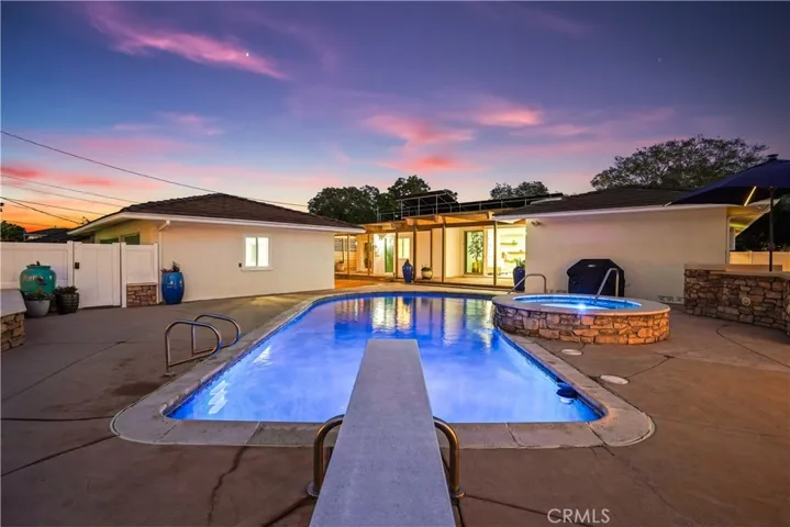 1041 E Burlinghall Drive, Long Beach, California 90807