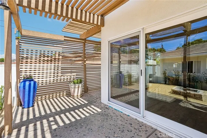 1041 E Burlinghall Drive, Long Beach, California 90807