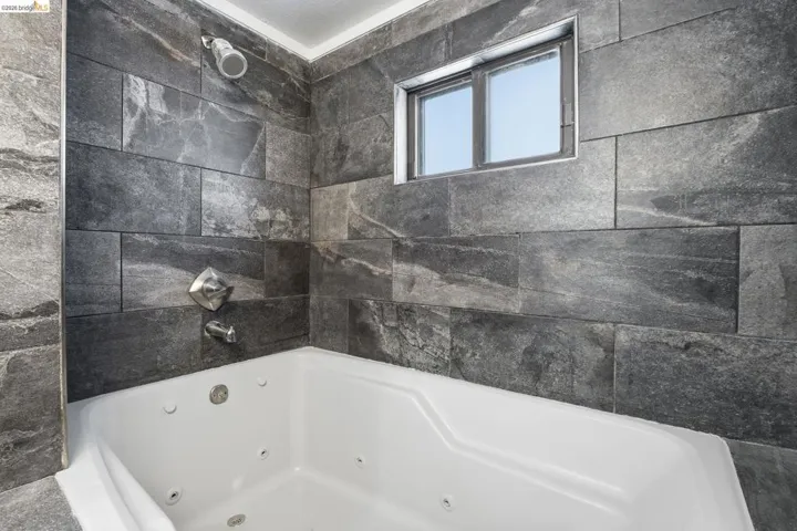 465 Verducci Dr, Daly City, California 94015
