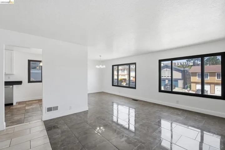 465 Verducci Dr, Daly City, California 94015