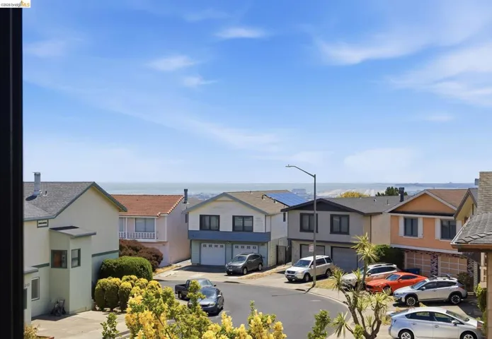 465 Verducci Dr, Daly City, California 94015