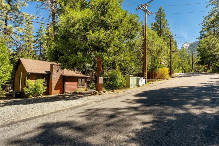 54970DaryllRd-1