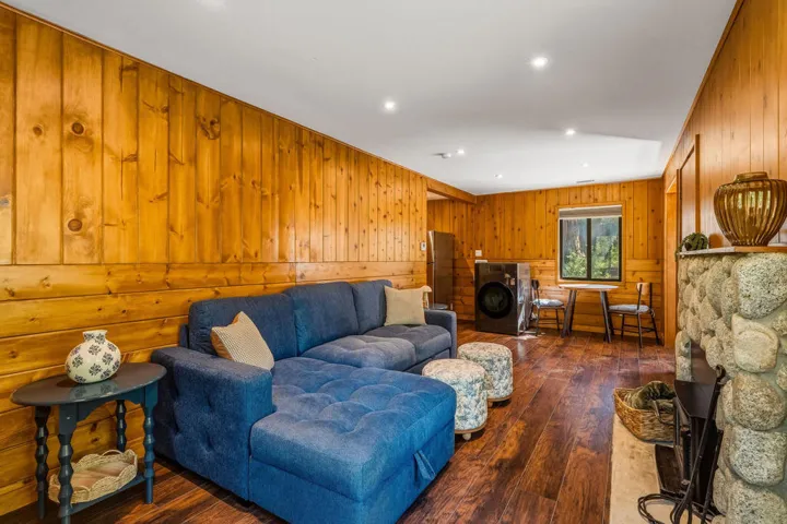 54970DaryllRd-12