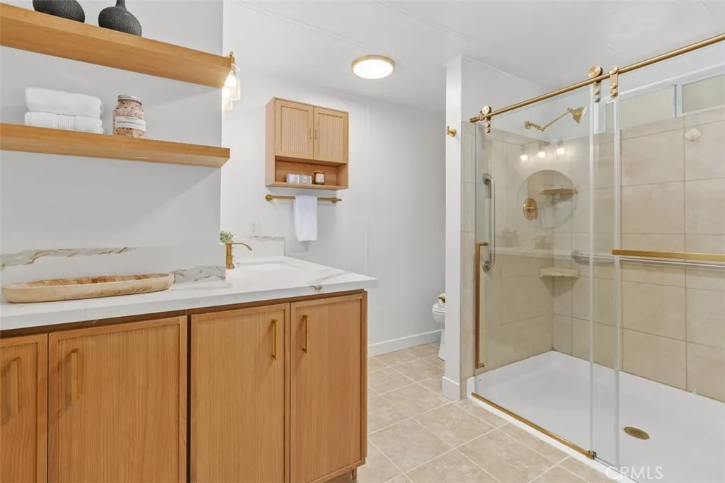 Main Suite Bathroom