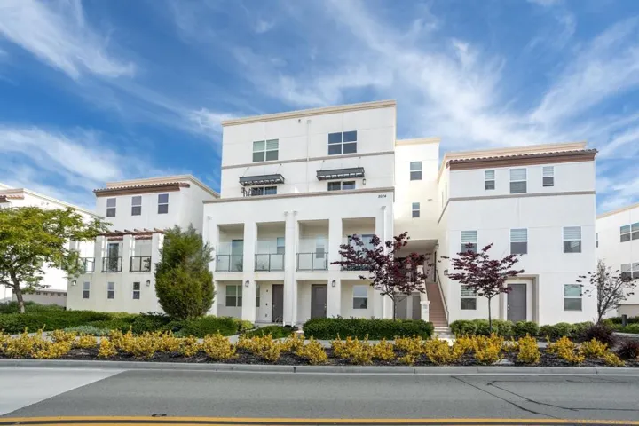 2024 Luzon Lane 5, Chula Vista, California 91915