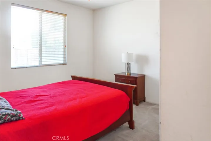 16026 Greyrock, Victorville, California 92395