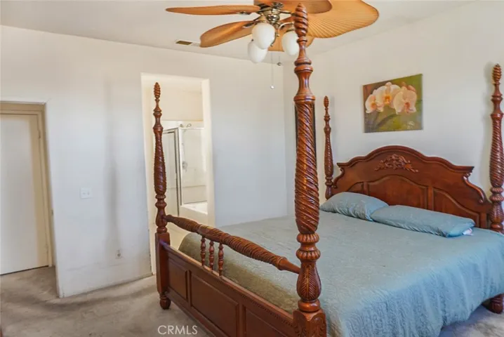 16026 Greyrock, Victorville, California 92395