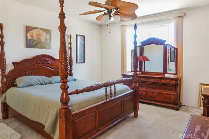 16026 Greyrock, Victorville, California 92395