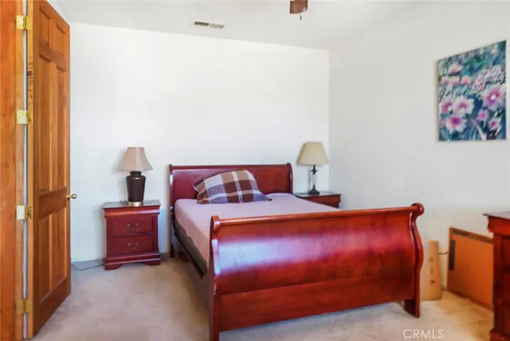16026 Greyrock, Victorville, California 92395